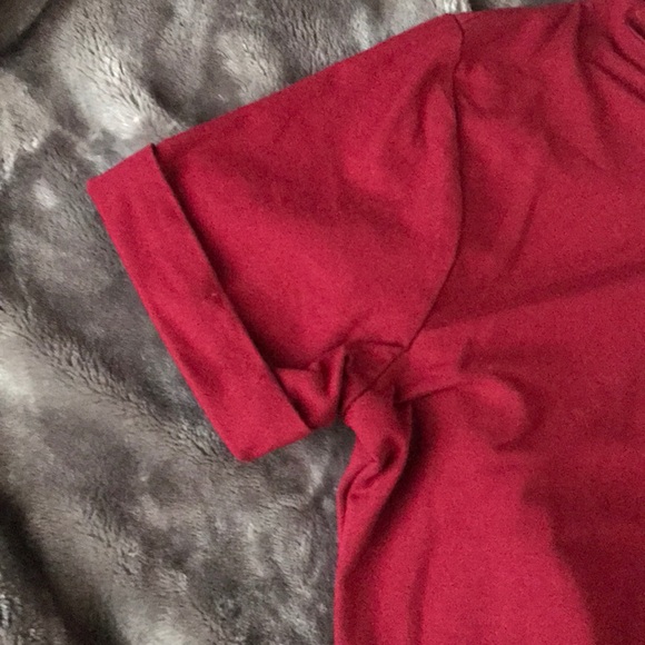 Dark Red T-shirt - Picture 2 of 2